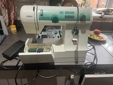 Pfaf Sewing Machine