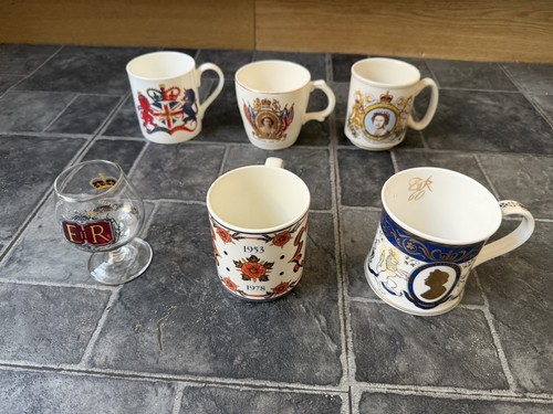 Royal commemorative mugs - royal,