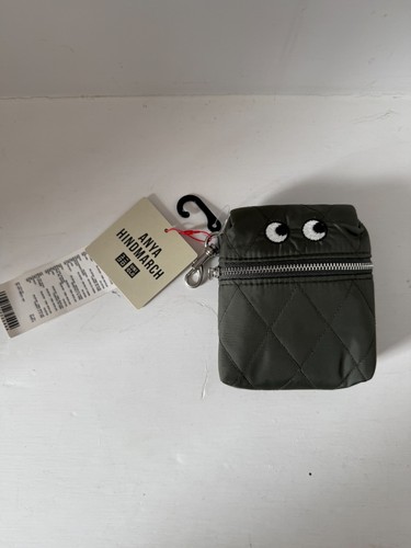 Uniqlo anya hindmarch olive - uniqlo,