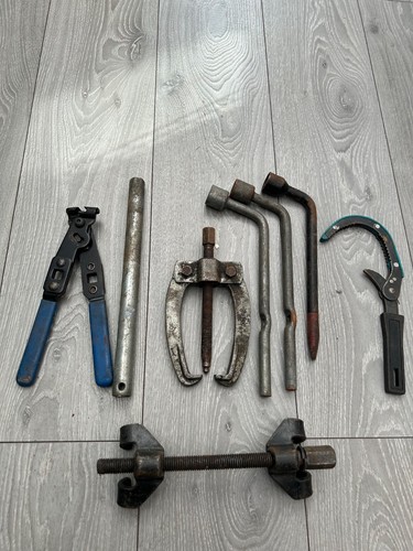 Old garage tools assorted - old,