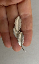 VINTAGE STERLING SILVER LEAF BROOCH Mid Century Modernist style pin 1960s