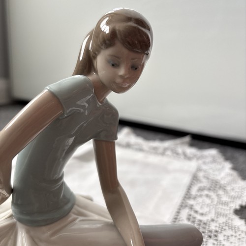 Vintage lladro girl ballerina - vintage,