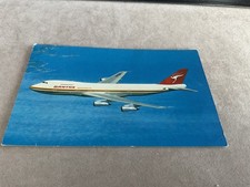 THE QANTAS 747B  AIRPLANE - VINTAGE  POSTCARD