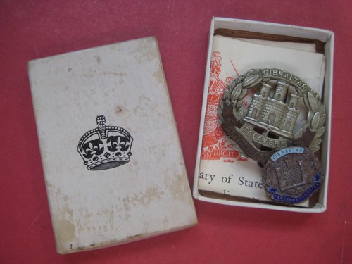Ww2 british badges - british,