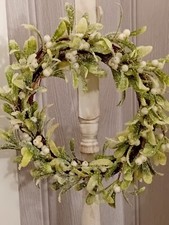 Mistletoe wreath
