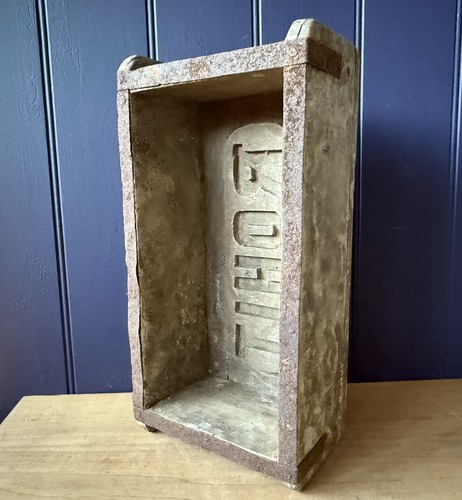 Original brick mould - original, |