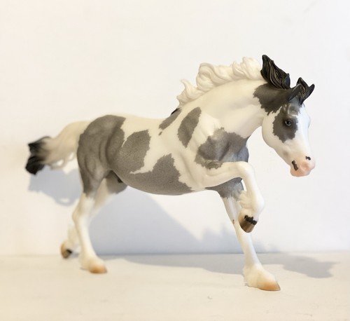 Breyer horse uff - horse,