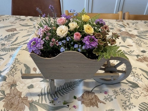 Printed wheelbarrow planter - 3d,