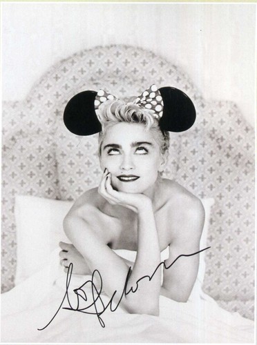 Madonna signed photograph - photograph,