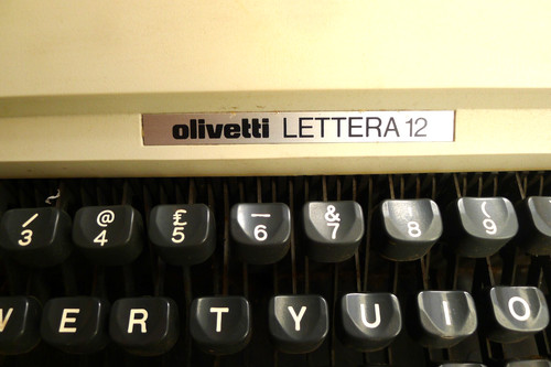 Vintage retro working olivetti - retro,