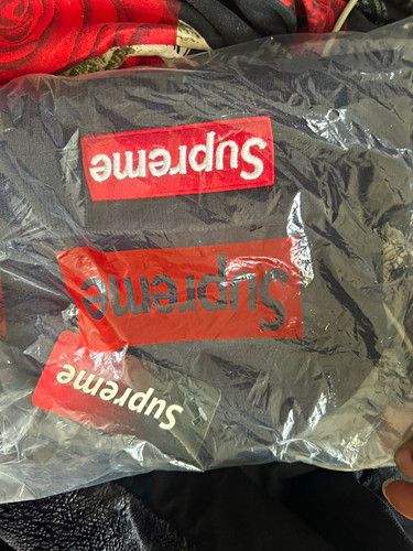 Supreme black red logo - supreme,