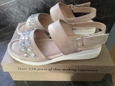 Cushion Walk Ladies Sandals