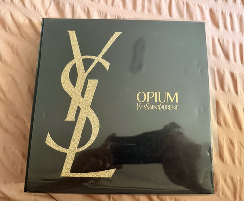 Yves saint laurent - saint, opium