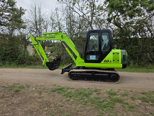 Hyundai r60 excavator - hyundai,