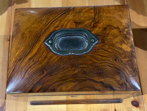 Stunning burr walnut lady - walnut, lady's