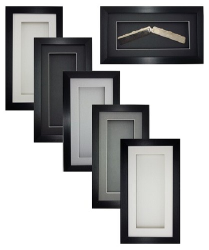 Box display area - 3d, 8"x3"
