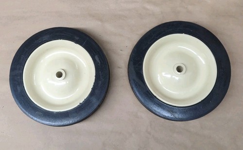 Ertl pedal tractor - tractor, part