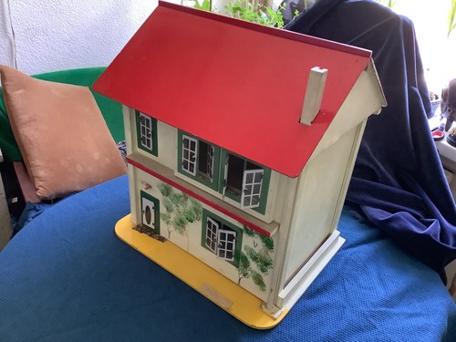 Vintage 1950 dolls house - vintage, house.