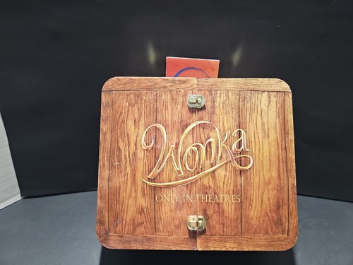 Rare willy wonka movie theater - rare,