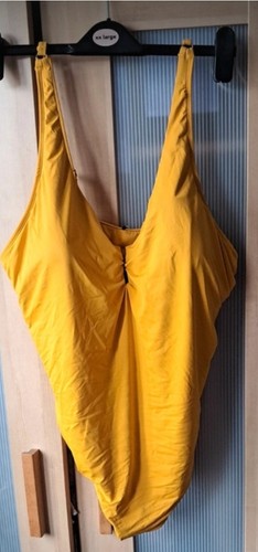 Size plus new - 22, swimming