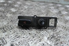 BFD055872 2005 MITSUBISHI L200 2.5TD KING CAB HAZARD LIGHT SWITCH