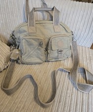 Kipling Medium Shoulder Defea Bag.  Creamy Beige Colour