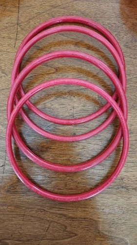 Vintage round red plastic - vintage,