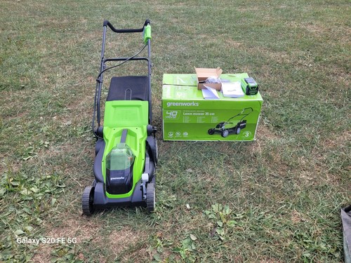 Greenwork cordless lawn mower - ,