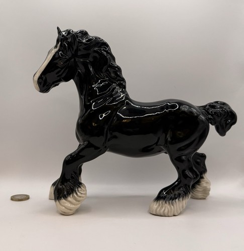 Beswick black bcc cantering - black,
