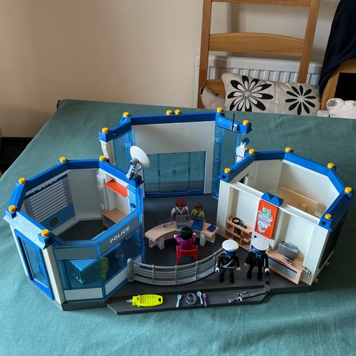 Playmobil 4263 police station - playmobil,