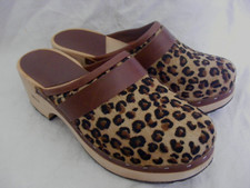 HANDMADE LEOPARD PRINT WOODEN