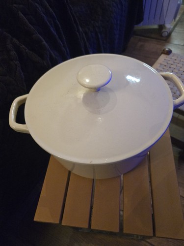 Cast iron sauspan with - sauspan, handle