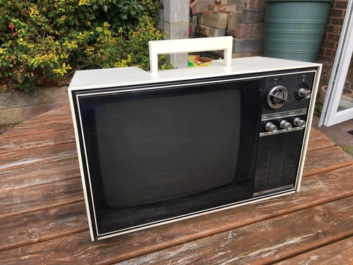 Pye 172 portable black - 14",