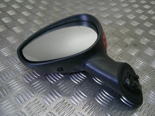 Fiat 500 red - door,