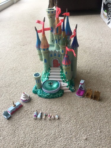 Polly pocket style - pocket,
