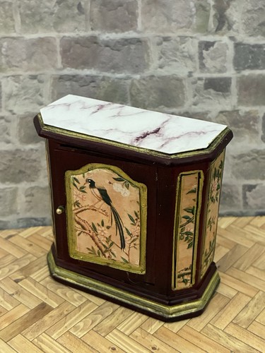 Dolls house scale - dolls, 1/12