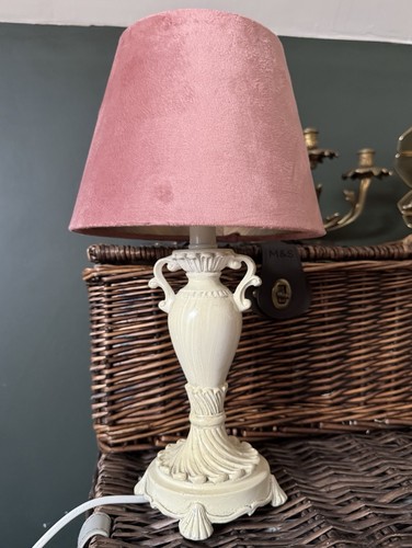 Vintage wooden urn - , lamp