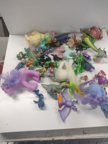 Job lot collectale toys - of,