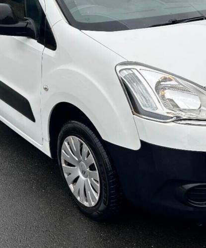 Citroen berlingo wing - citroen, white