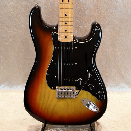 Fender stratocaster used - fender, '76