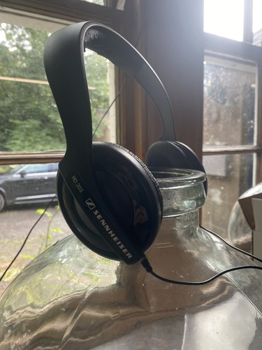 Sennheiser 202 ear - hd,