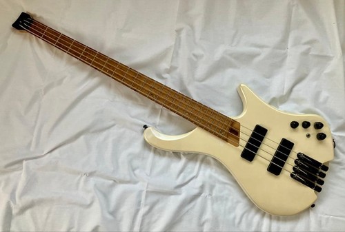 Ibanez ehb1000 pwm headless - ibanez,