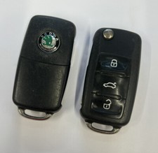 SKODA 3 BUTTON REMOTE FLIP KEY FOB OCTAVIA FABIA ETC TESTED! LOOK 3T0 837 202 H