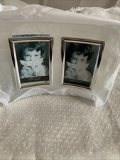 Curved Glass Photo Frame By