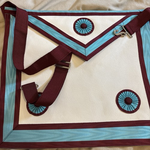 Masonic regalia mark - regalia, master