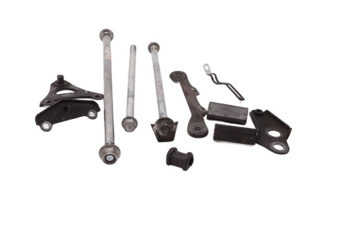 Mounting bracket set for