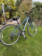 Women’s Carrera Crossfire 2 Hybrid bicycle/bike.