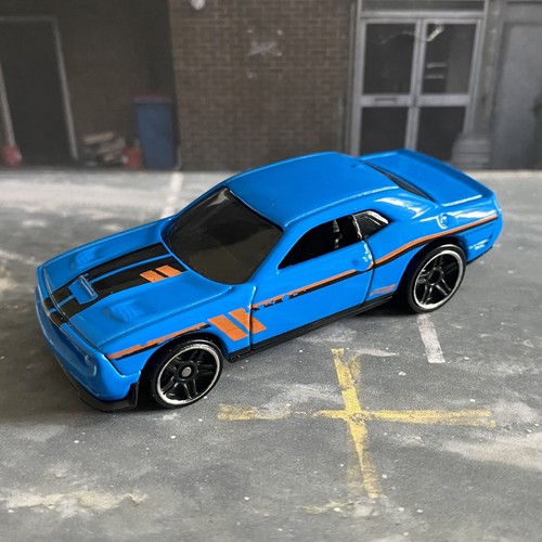 Hot wheels dodge - hot,