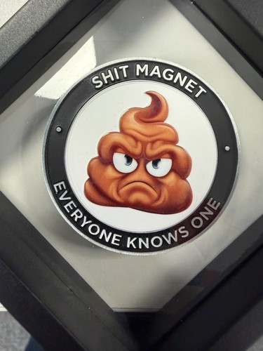 Magnet challenge coin - sh*t,