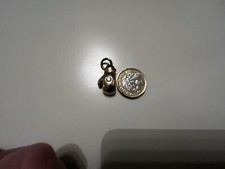 9ct Boxing Glove With Diamond 